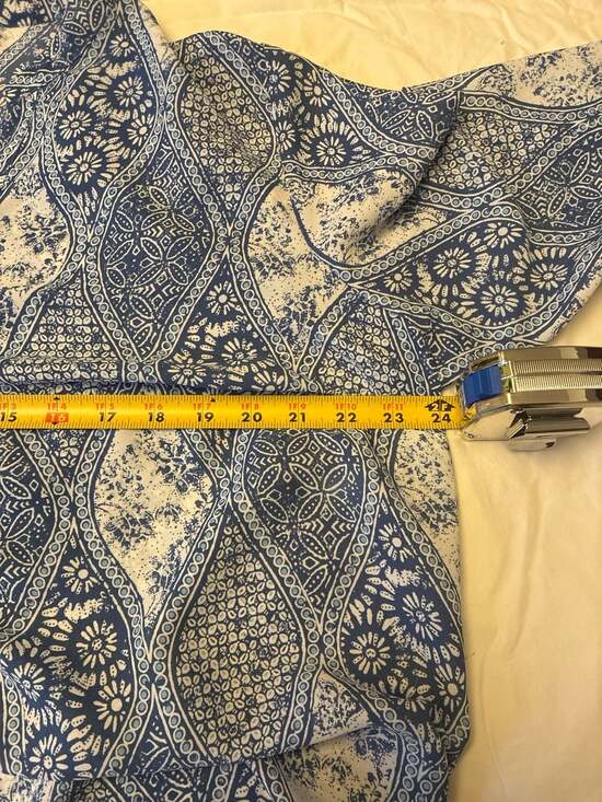 Norm Thompson XL Women's Blue and White Paisley Pattern 3/4 Sleeve Blouse - Picture 9 of 9